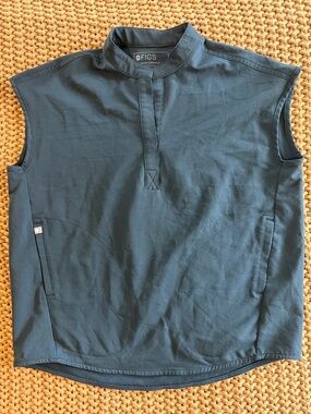 Figs Women's Rafaela Oversized Scrub Top Short Sleeve Size Xsmall Blue PO#5292